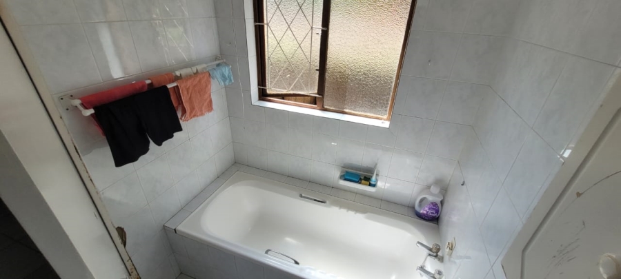 To Let 4 Bedroom Property for Rent in Hayfields KwaZulu-Natal