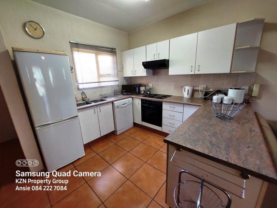 2 Bedroom Property for Sale in Uvongo KwaZulu-Natal