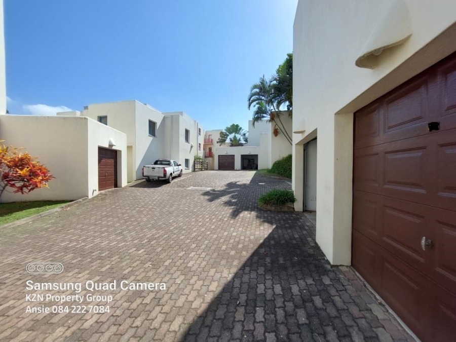 2 Bedroom Property for Sale in Uvongo KwaZulu-Natal