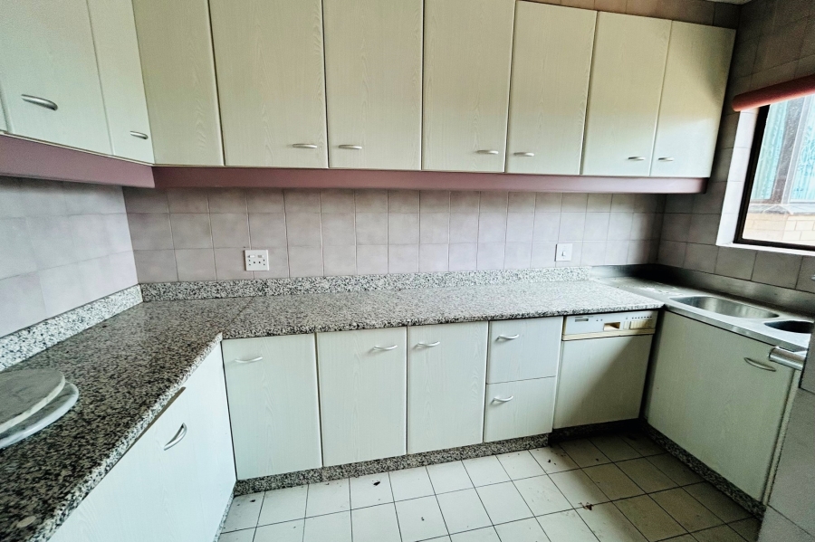 12 Bedroom Property for Sale in Isipingo Hills KwaZulu-Natal