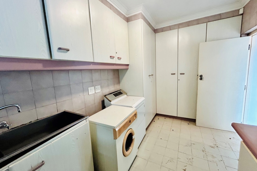 12 Bedroom Property for Sale in Isipingo Hills KwaZulu-Natal