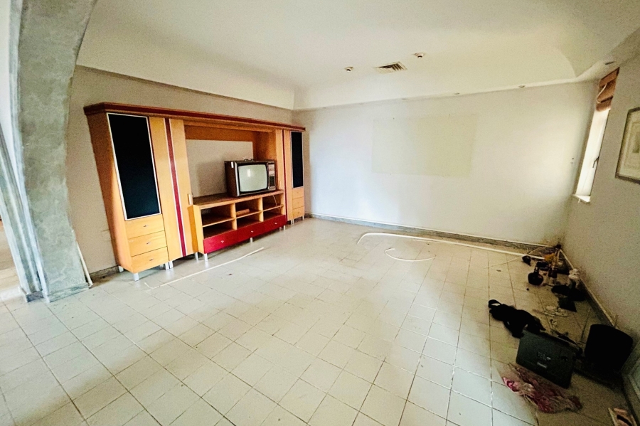 12 Bedroom Property for Sale in Isipingo Hills KwaZulu-Natal