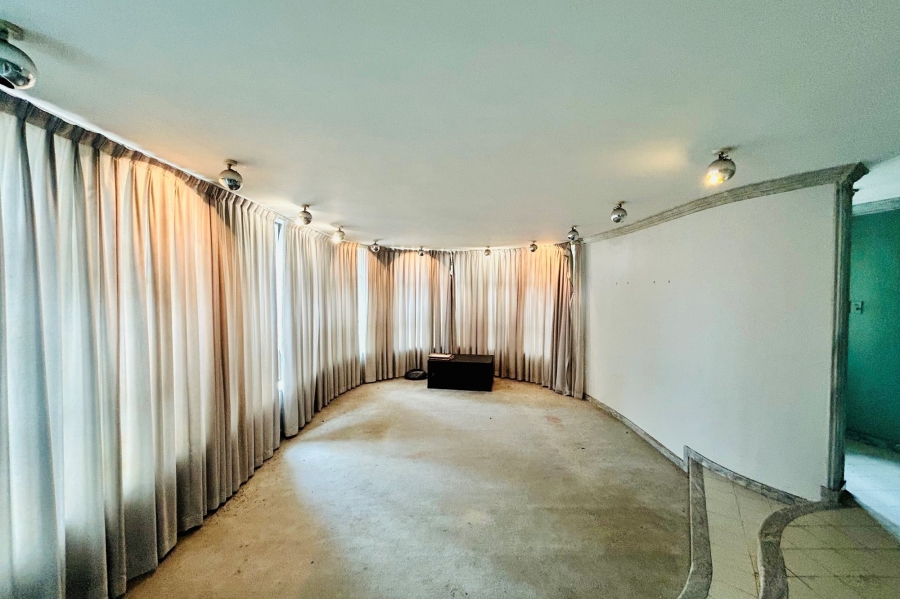 12 Bedroom Property for Sale in Isipingo Hills KwaZulu-Natal