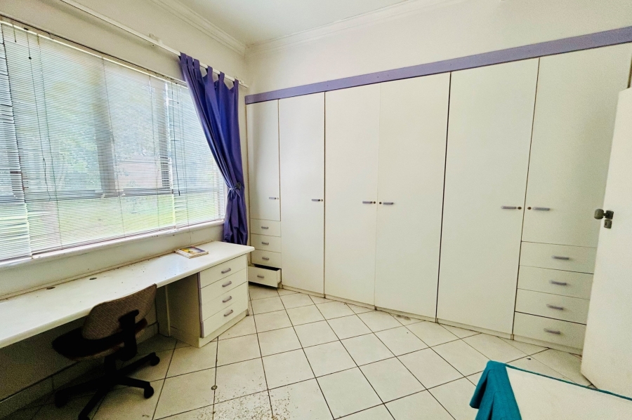 12 Bedroom Property for Sale in Isipingo Hills KwaZulu-Natal