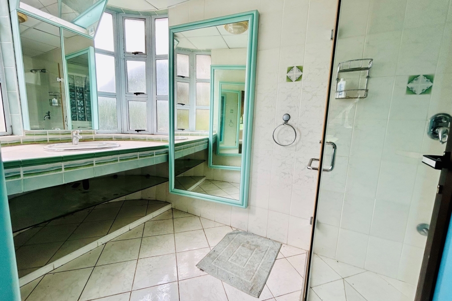 12 Bedroom Property for Sale in Isipingo Hills KwaZulu-Natal