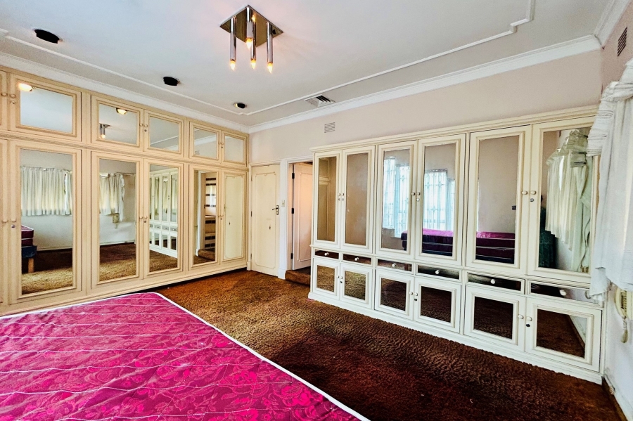 12 Bedroom Property for Sale in Isipingo Hills KwaZulu-Natal