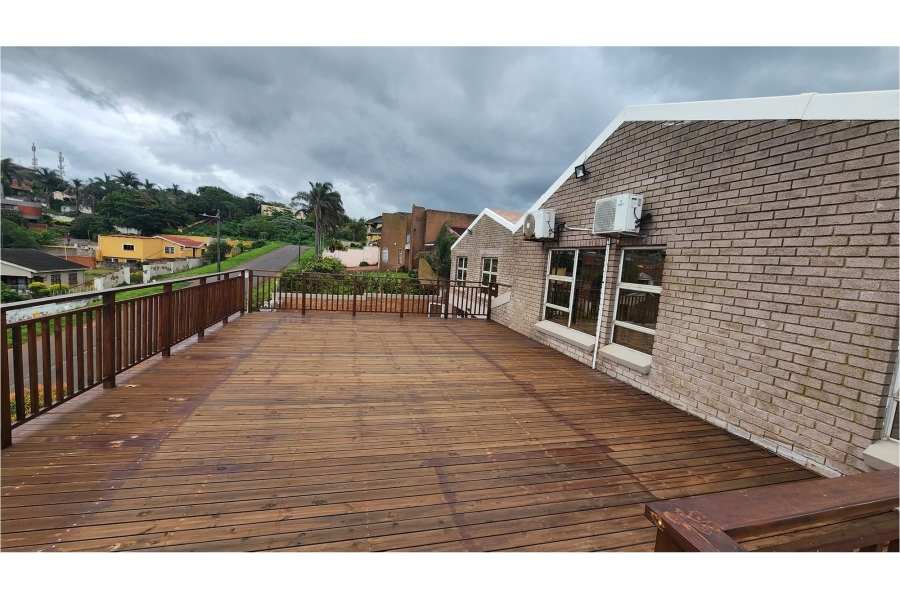 5 Bedroom Property for Sale in Isipingo Hills KwaZulu-Natal