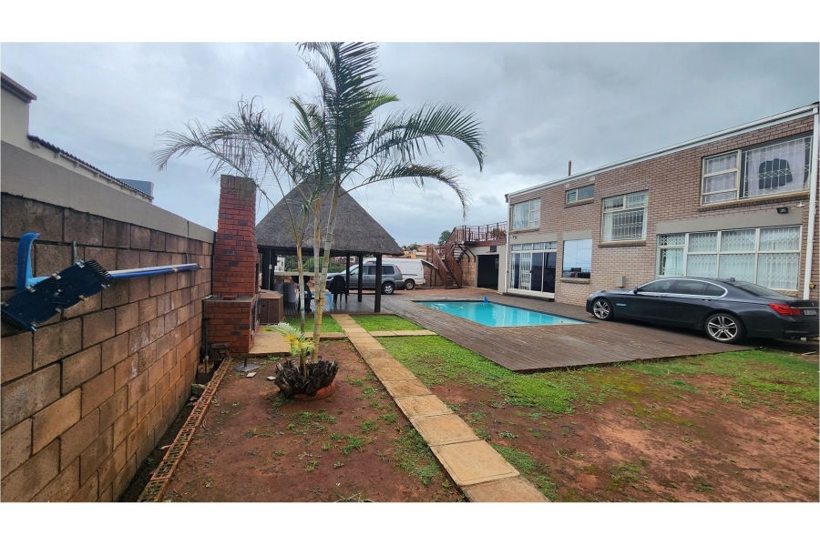 5 Bedroom Property for Sale in Isipingo Hills KwaZulu-Natal