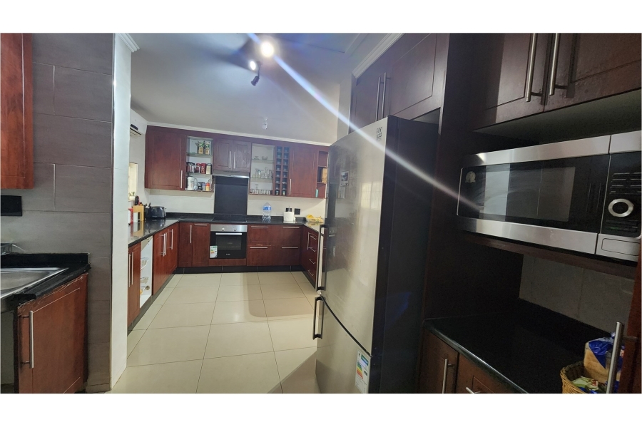 5 Bedroom Property for Sale in Isipingo Hills KwaZulu-Natal