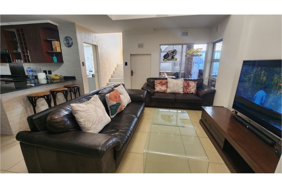 5 Bedroom Property for Sale in Isipingo Hills KwaZulu-Natal