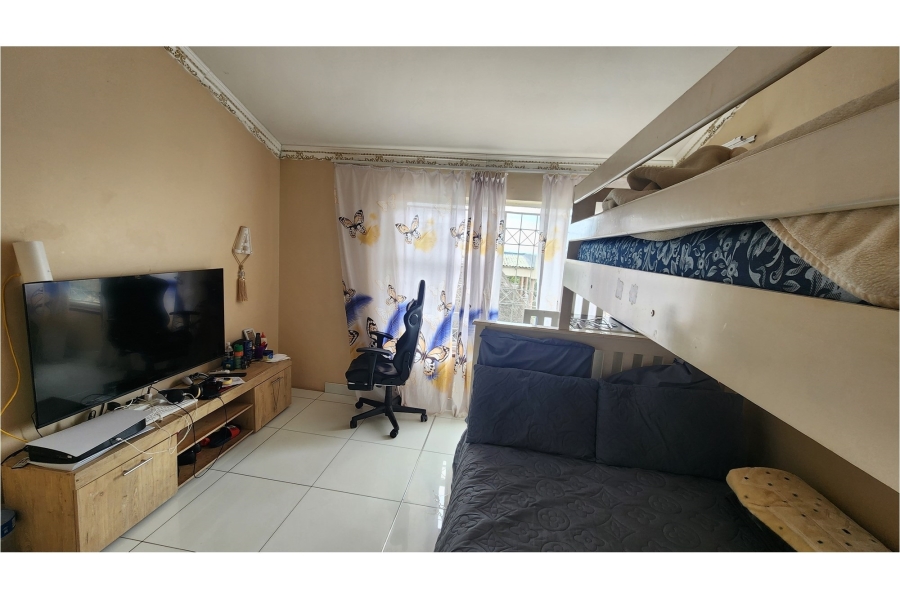 5 Bedroom Property for Sale in Isipingo Hills KwaZulu-Natal
