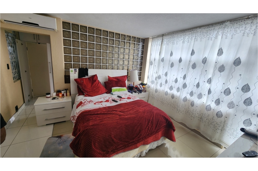 5 Bedroom Property for Sale in Isipingo Hills KwaZulu-Natal
