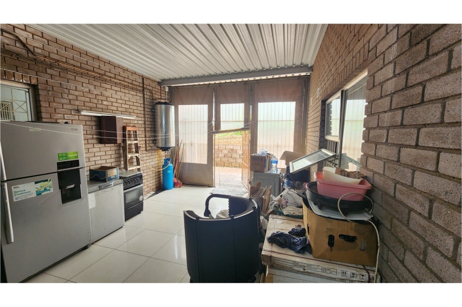 5 Bedroom Property for Sale in Isipingo Hills KwaZulu-Natal