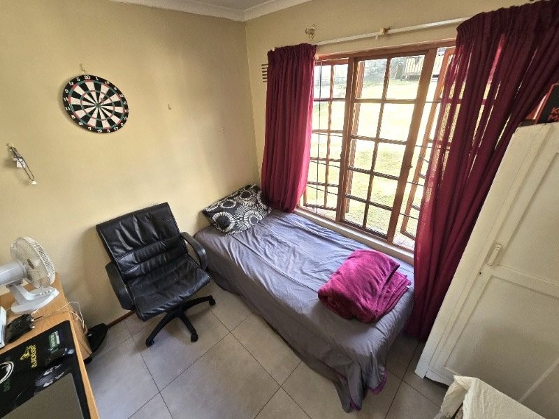 2 Bedroom Property for Sale in Highlands Hills KwaZulu-Natal