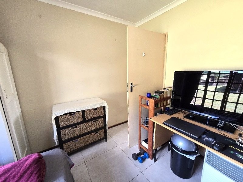 2 Bedroom Property for Sale in Highlands Hills KwaZulu-Natal