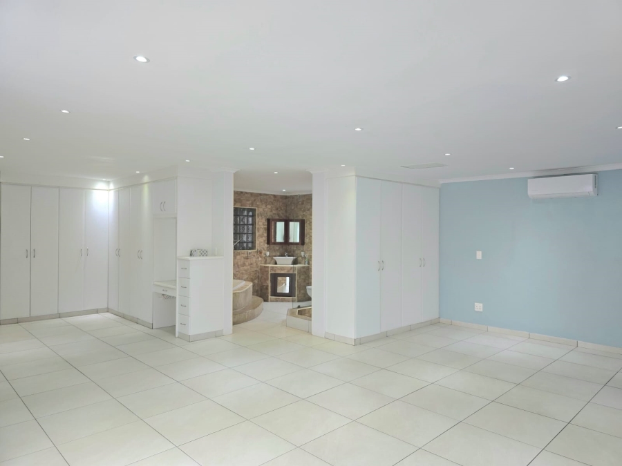 4 Bedroom Property for Sale in Birdswood KwaZulu-Natal