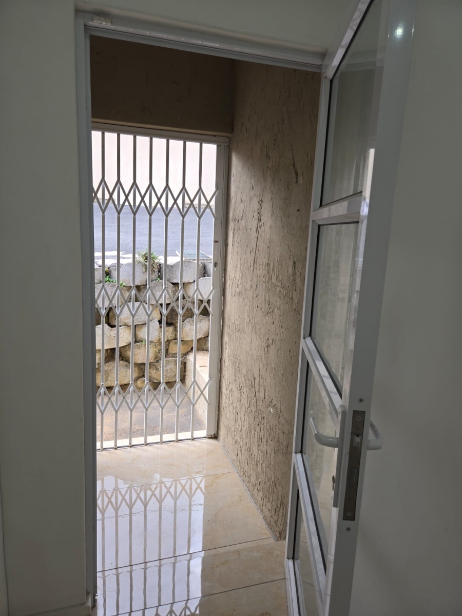 To Let 4 Bedroom Property for Rent in Mount Vernon KwaZulu-Natal