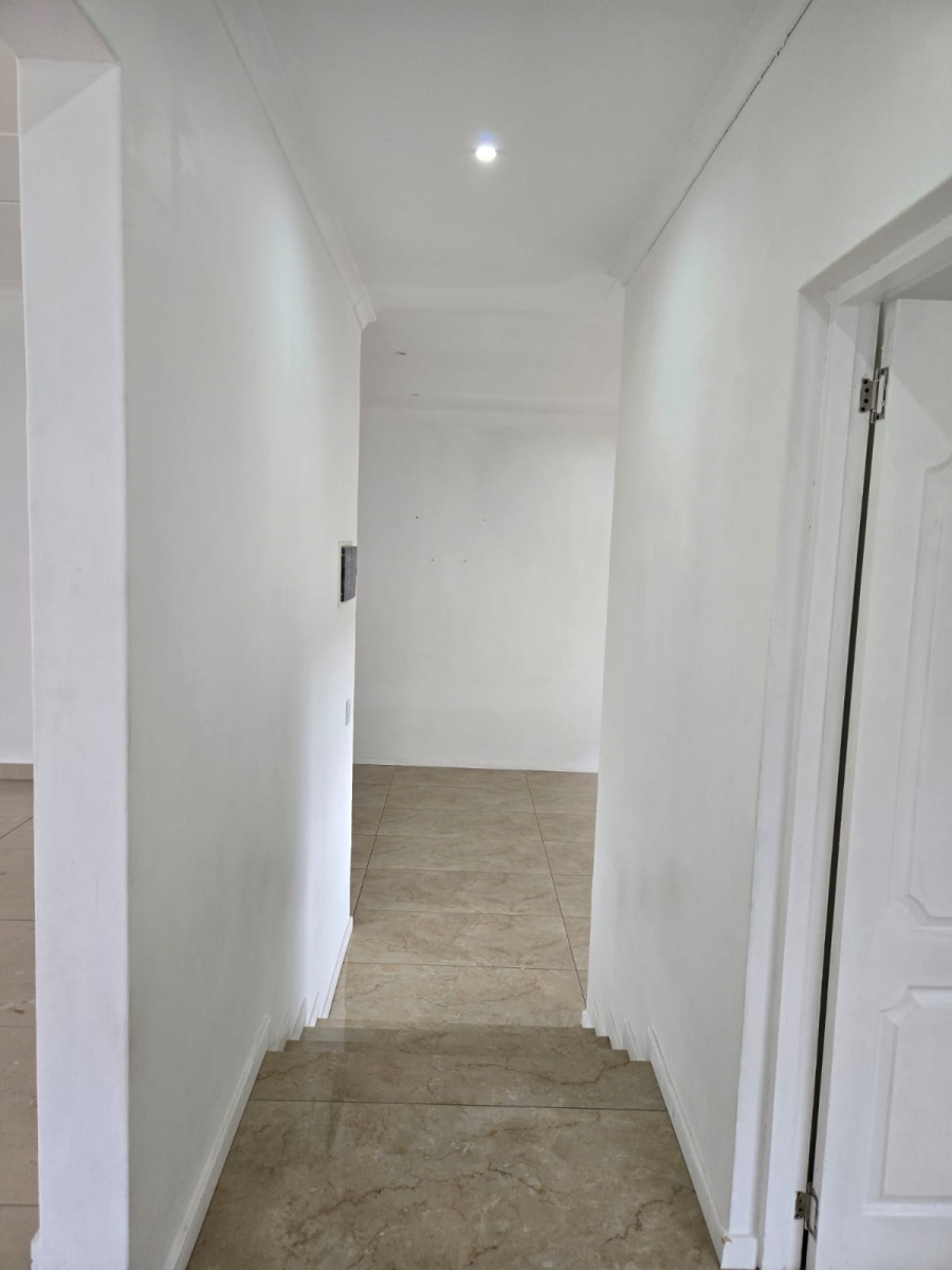 To Let 4 Bedroom Property for Rent in Mount Vernon KwaZulu-Natal