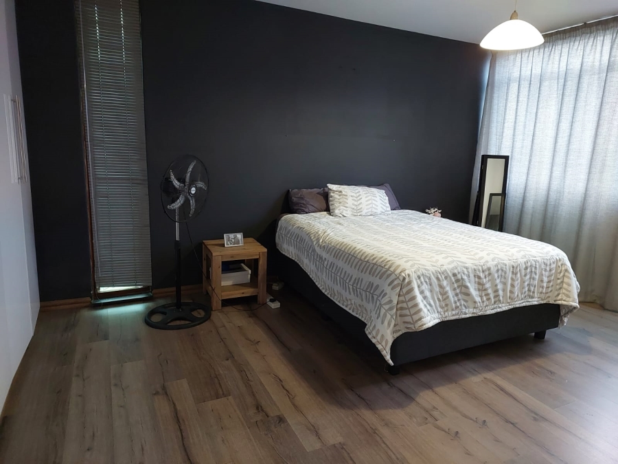 2 Bedroom Property for Sale in Westridge KwaZulu-Natal