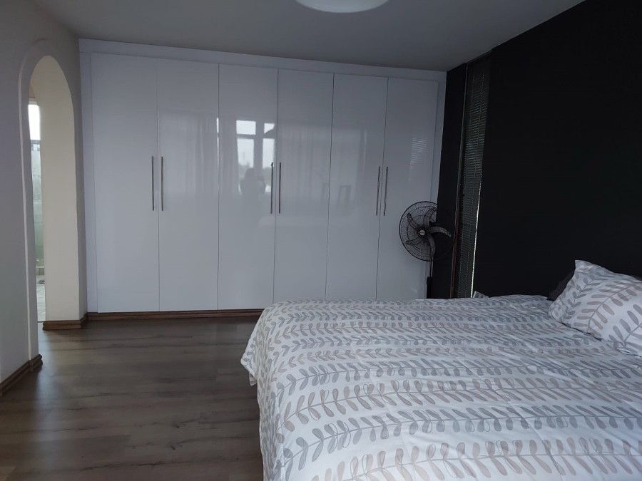 2 Bedroom Property for Sale in Westridge KwaZulu-Natal