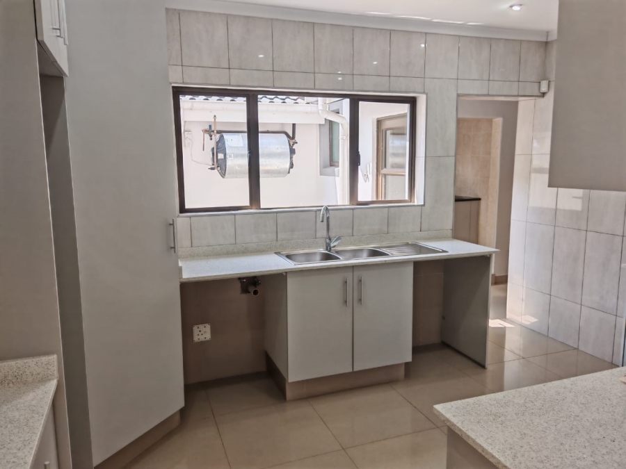 5 Bedroom Property for Sale in Westville Central KwaZulu-Natal