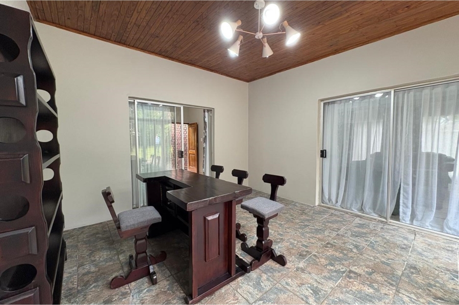 3 Bedroom Property for Sale in Aviary Hill KwaZulu-Natal