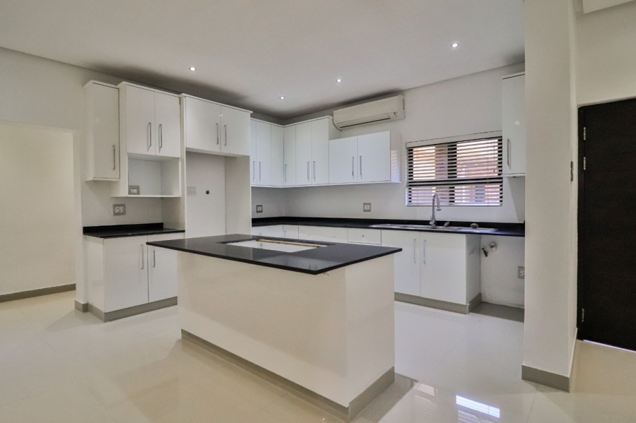To Let 4 Bedroom Property for Rent in Umhlanga Ridge KwaZulu-Natal