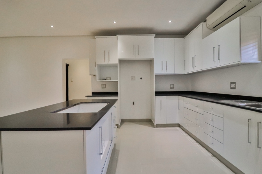 To Let 4 Bedroom Property for Rent in Umhlanga Ridge KwaZulu-Natal