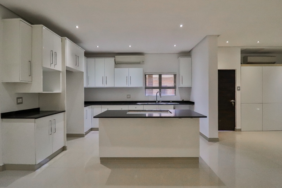 To Let 4 Bedroom Property for Rent in Umhlanga Ridge KwaZulu-Natal