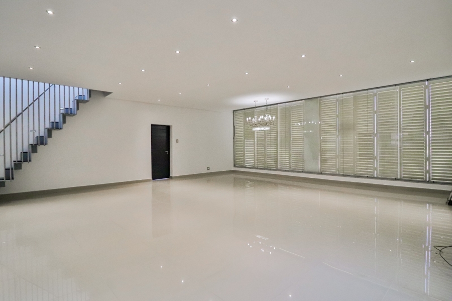 To Let 4 Bedroom Property for Rent in Umhlanga Ridge KwaZulu-Natal