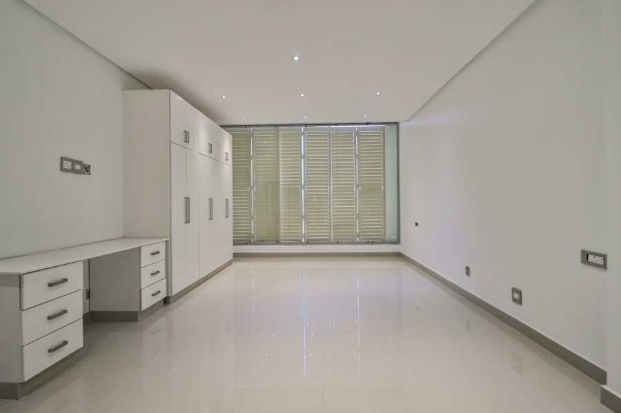 To Let 4 Bedroom Property for Rent in Umhlanga Ridge KwaZulu-Natal