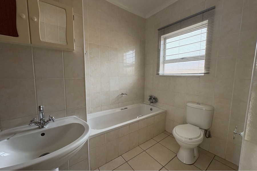 3 Bedroom Property for Sale in Pioneer Park KwaZulu-Natal