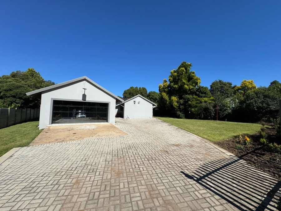 3 Bedroom Property for Sale in Newcastle KwaZulu-Natal