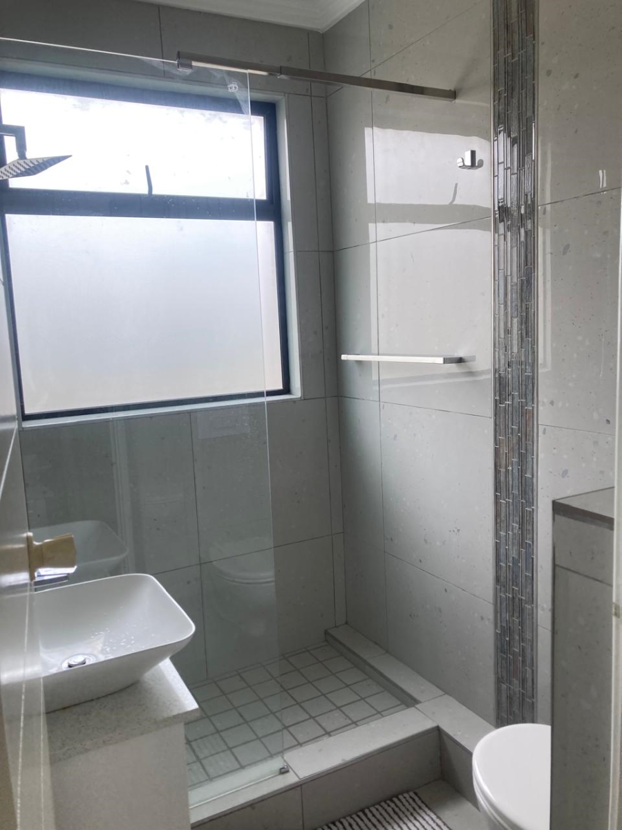 To Let 2 Bedroom Property for Rent in Umhlanga KwaZulu-Natal