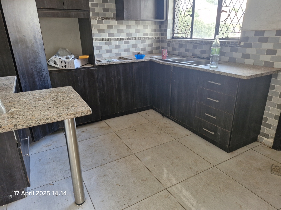 3 Bedroom Property for Sale in Mount Vernon KwaZulu-Natal