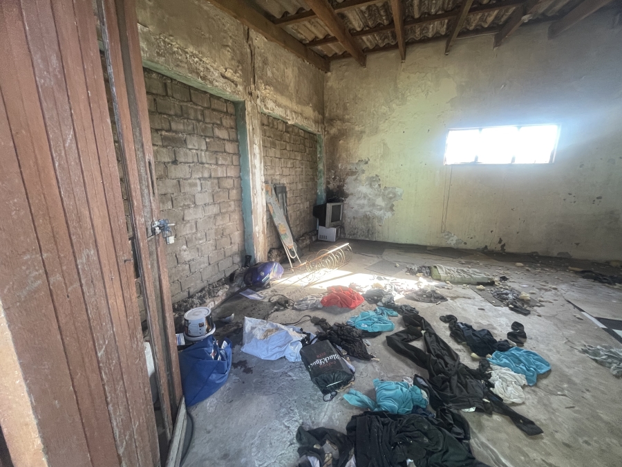 5 Bedroom Property for Sale in Umlazi Q KwaZulu-Natal