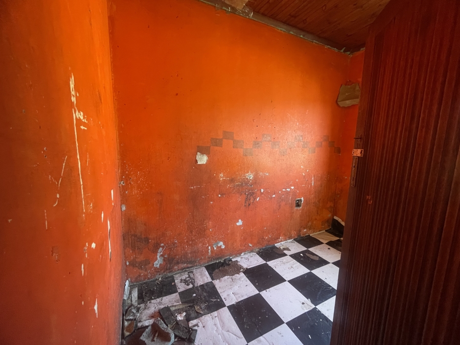 5 Bedroom Property for Sale in Umlazi Q KwaZulu-Natal