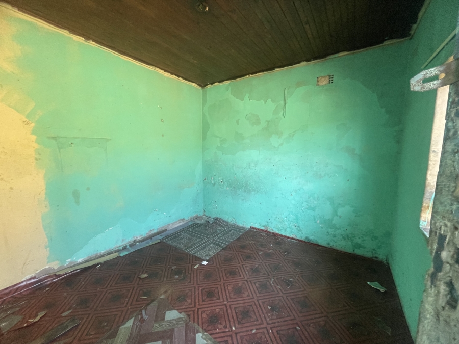 5 Bedroom Property for Sale in Umlazi Q KwaZulu-Natal