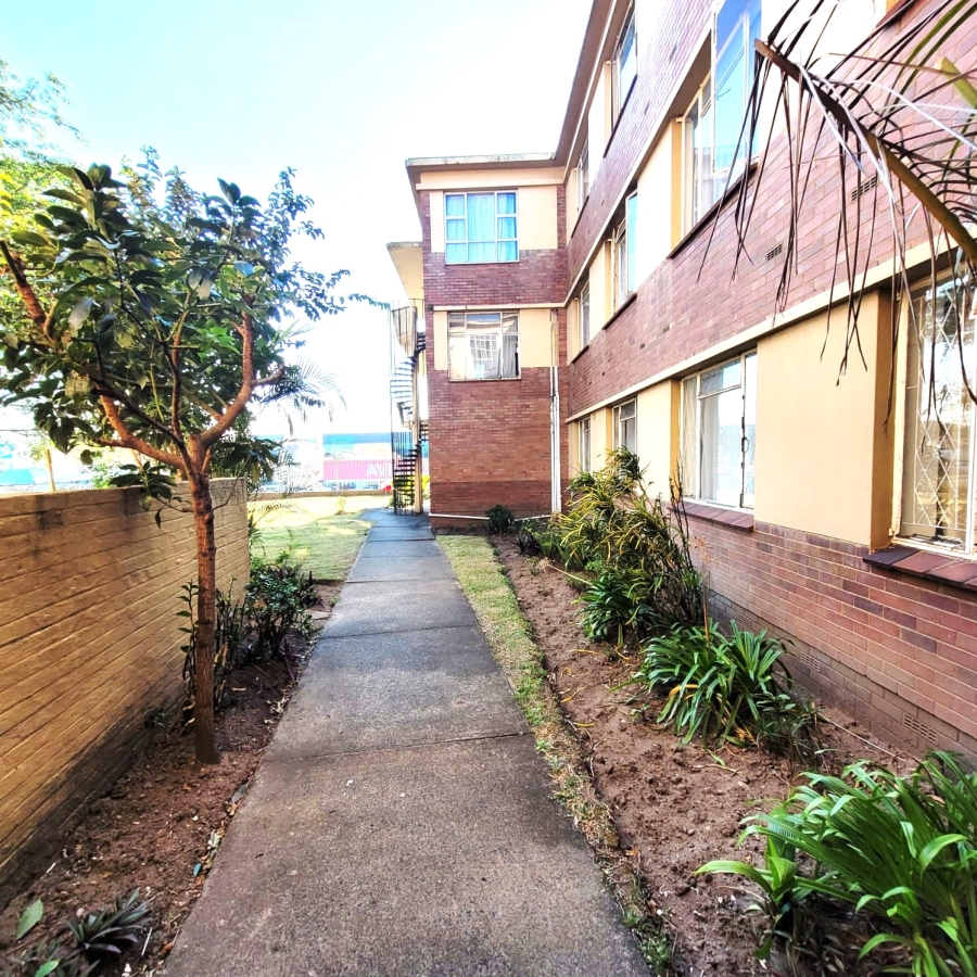1 Bedroom Property for Sale in Pinetown KwaZulu-Natal