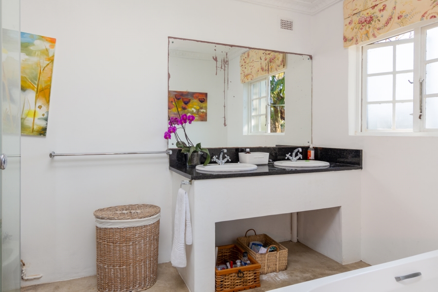6 Bedroom Property for Sale in Salt Rock KwaZulu-Natal