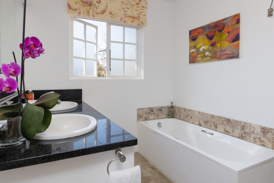 6 Bedroom Property for Sale in Salt Rock KwaZulu-Natal