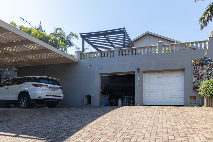 6 Bedroom Property for Sale in Salt Rock KwaZulu-Natal