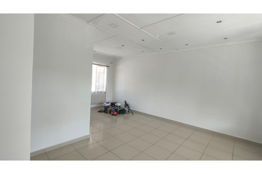 3 Bedroom Property for Sale in Mount Vernon KwaZulu-Natal