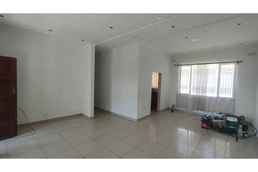 3 Bedroom Property for Sale in Mount Vernon KwaZulu-Natal