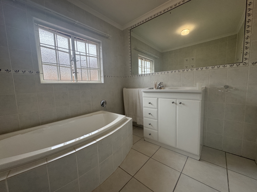 2 Bedroom Property for Sale in Gillitts KwaZulu-Natal