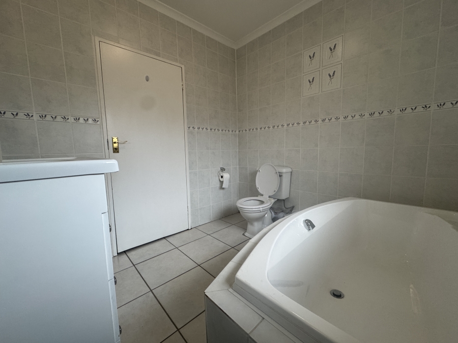2 Bedroom Property for Sale in Gillitts KwaZulu-Natal