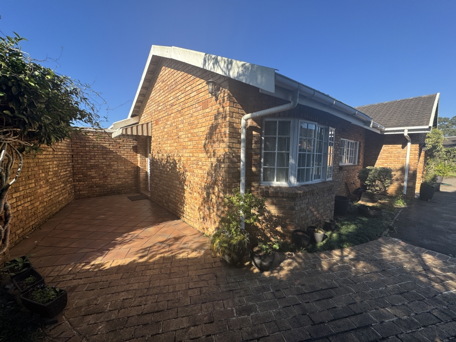 2 Bedroom Property for Sale in Gillitts KwaZulu-Natal
