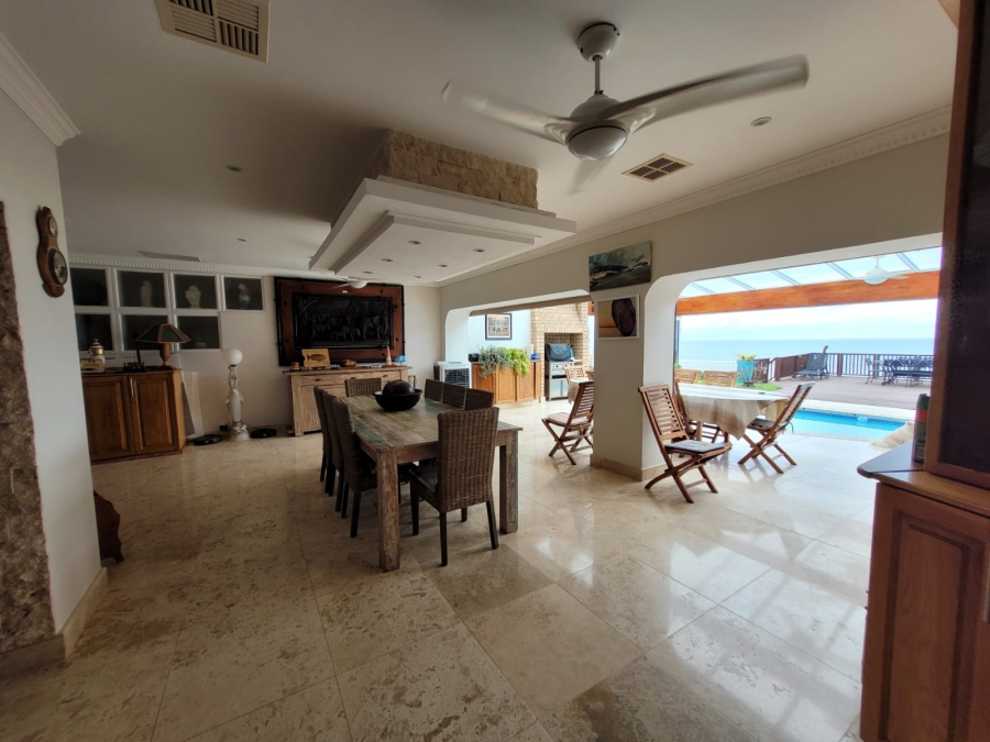 5 Bedroom Property for Sale in Shelly Beach KwaZulu-Natal