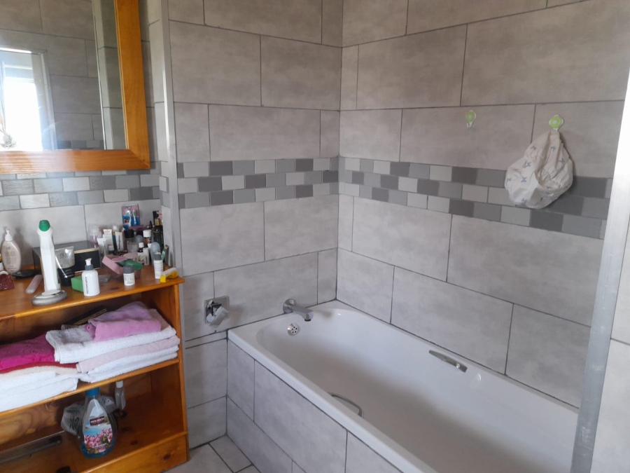 2 Bedroom Property for Sale in Morningside KwaZulu-Natal
