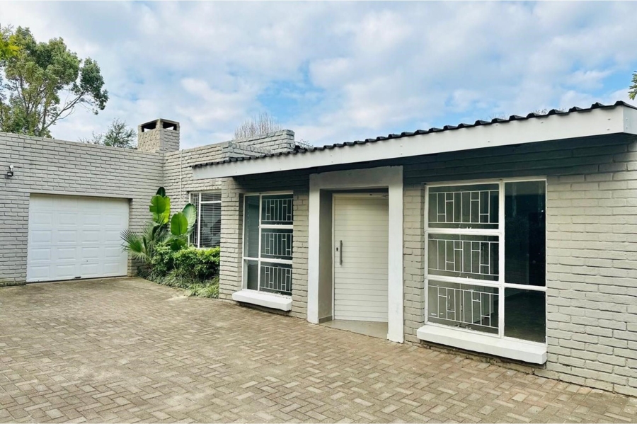 4 Bedroom Property for Sale in Schuinshoogte KwaZulu-Natal
